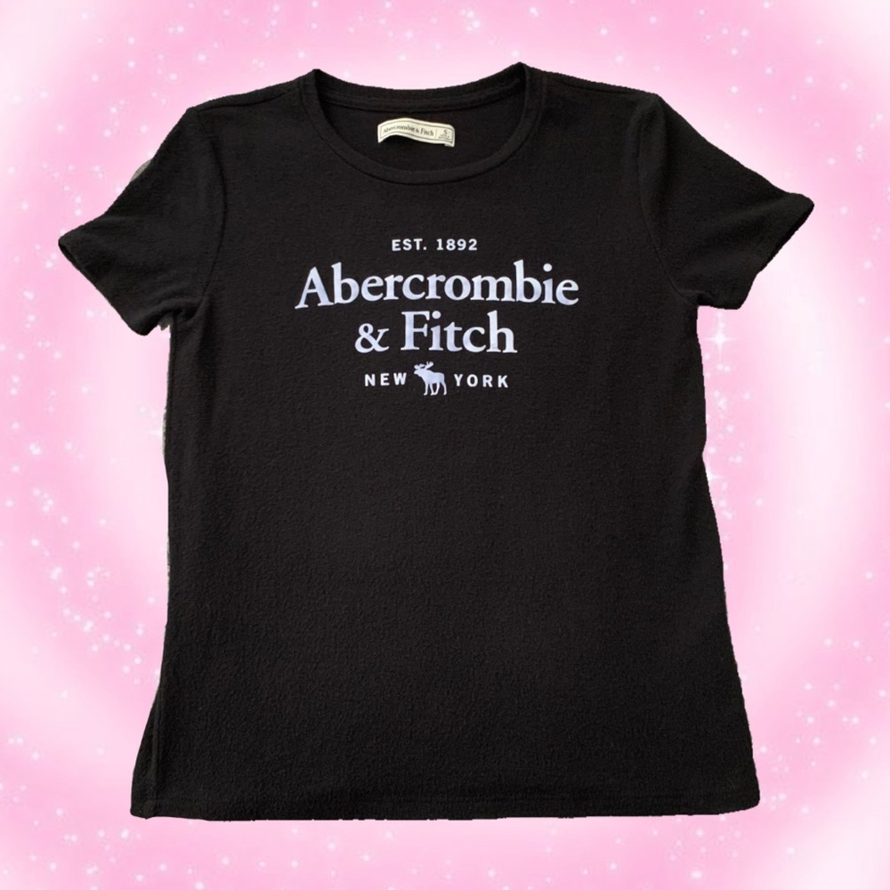 SOLD | ⭐️Abercrombie and Fitch Black Shirt ⭐️